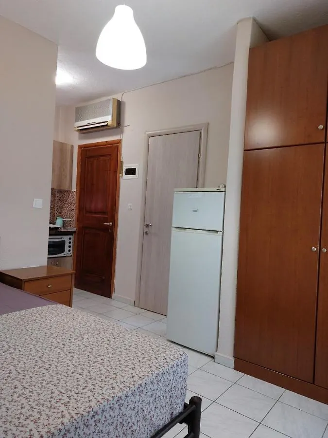 Athina Vourvourou Apartments