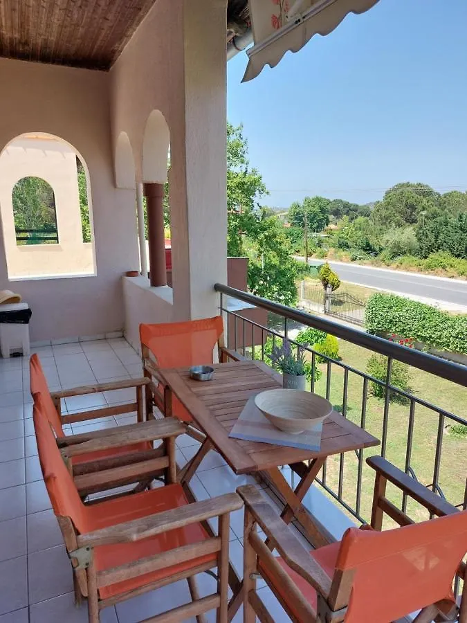 Athina Vourvourou Apartments 0*,