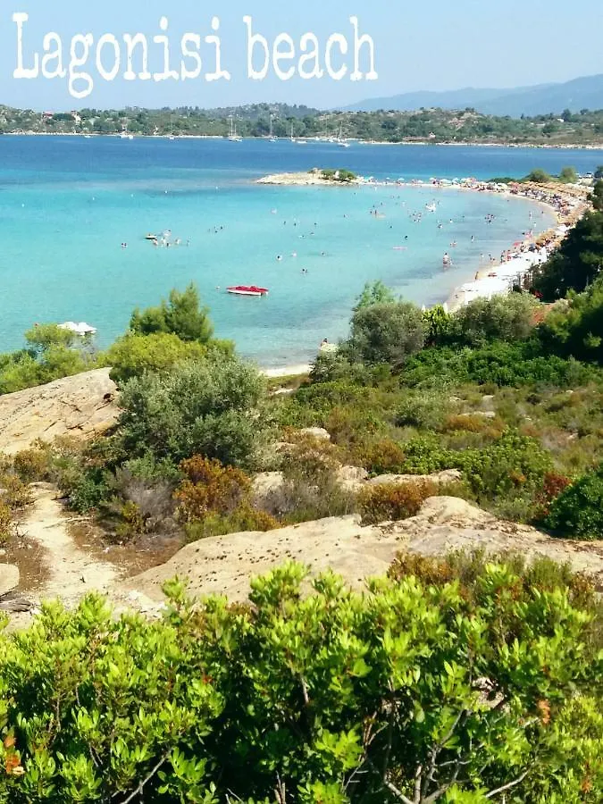 Athina Vourvourou Apartments